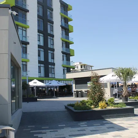 On Beach-mamaia Appartement