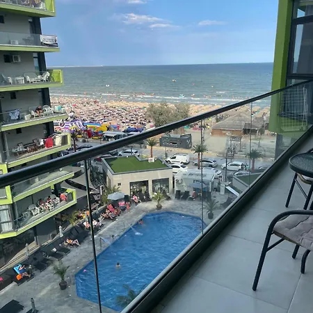 On Beach-mamaia * Năvodari