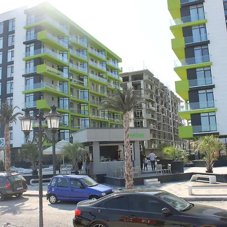On Beach-mamaia Appartement