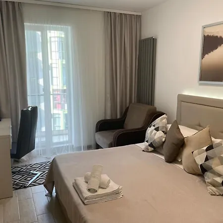 Apartment On Beach-mamaia *