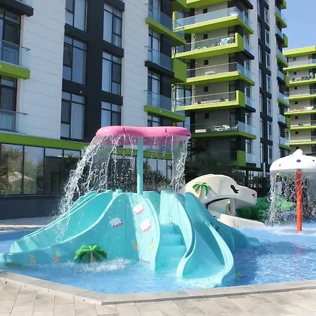 On Beach-mamaia Appartement