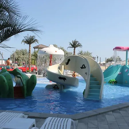 On Beach-mamaia