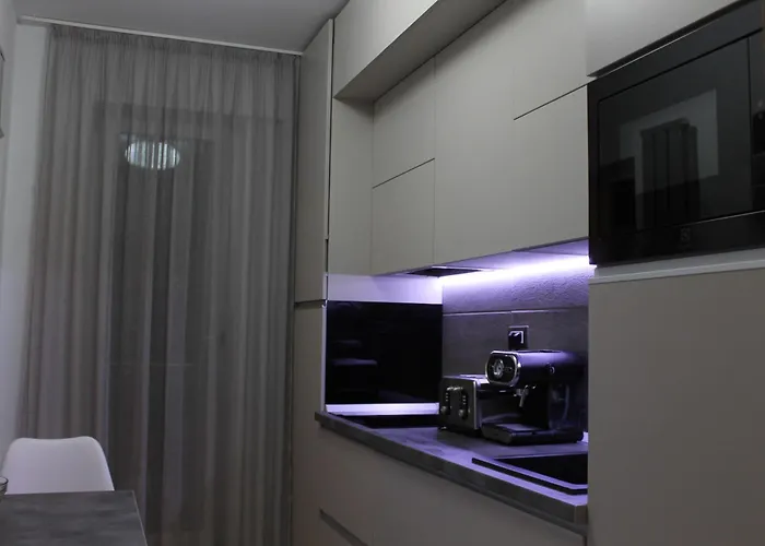 On Beach-mamaia 公寓 那沃达利