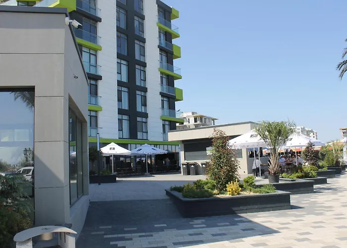 On Beach-mamaia 公寓